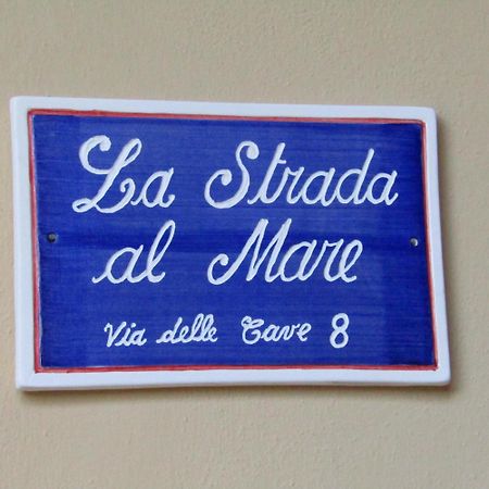 La Strada Al Mare Apartment ลาสเปเซีย ภายนอก รูปภาพ