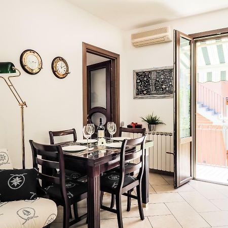 La Strada Al Mare Apartment ลาสเปเซีย ภายนอก รูปภาพ