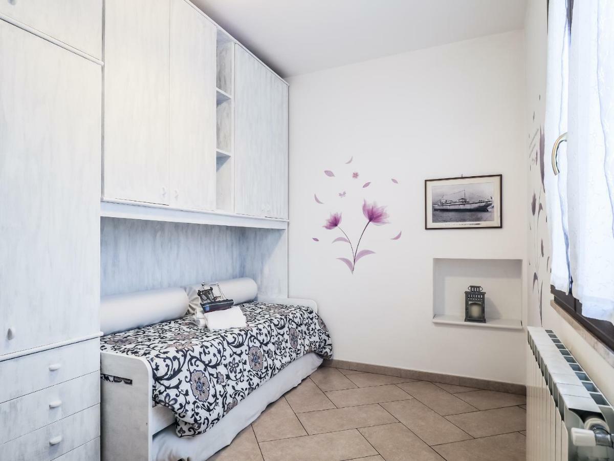 La Strada Al Mare Apartment ลาสเปเซีย ภายนอก รูปภาพ